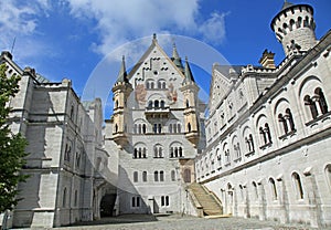BAVARIAS NEUSCHWANSTEIN CASTLE